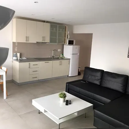Melassy Apartamento Makarska